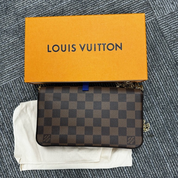 LOUIS VUITTON DAMIER EBENE FELICIE POCHETTE CLUTCH - Picture 11 of 16